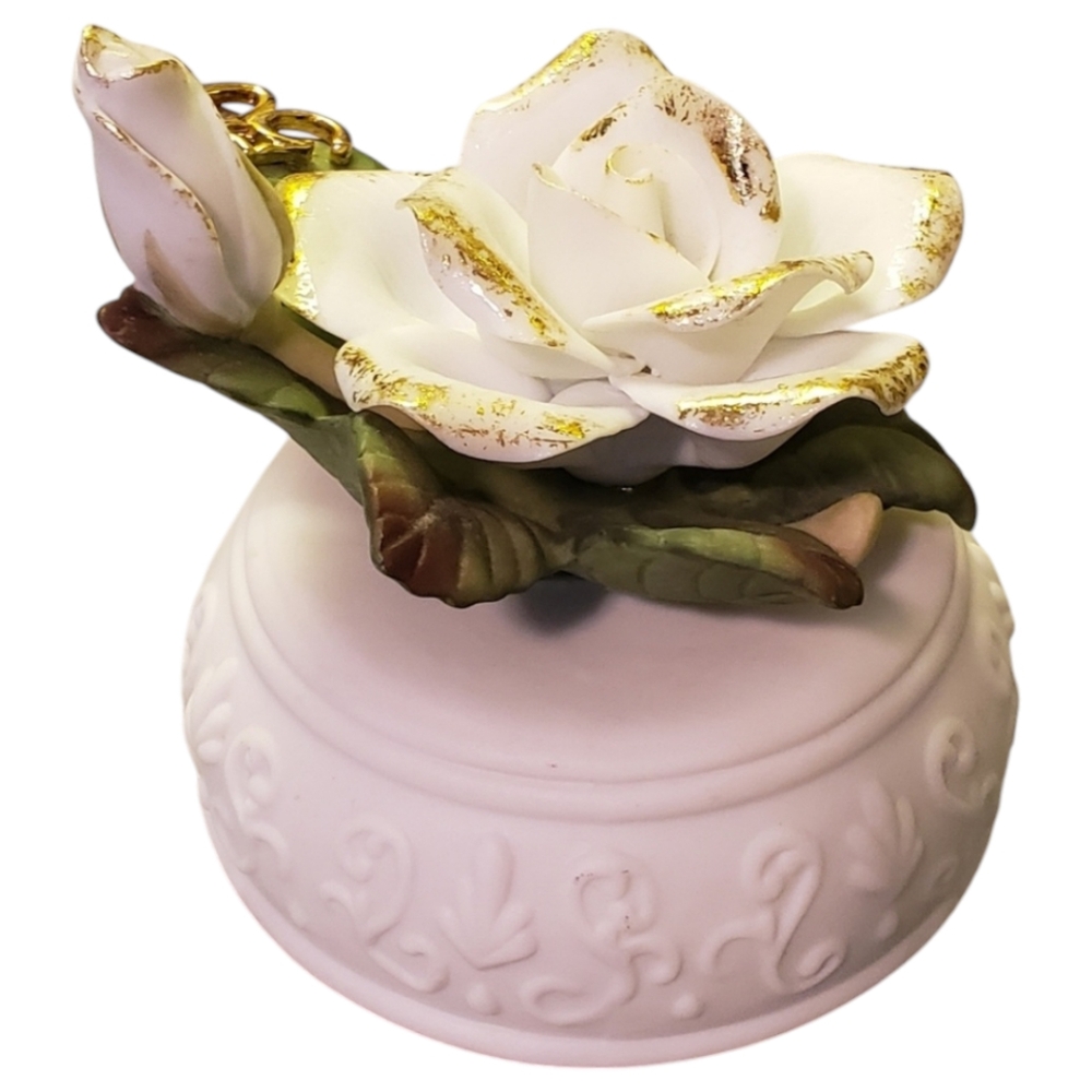 Vtg 2006 Porcelain Rose Music Box By Roman Inc Gold Accents